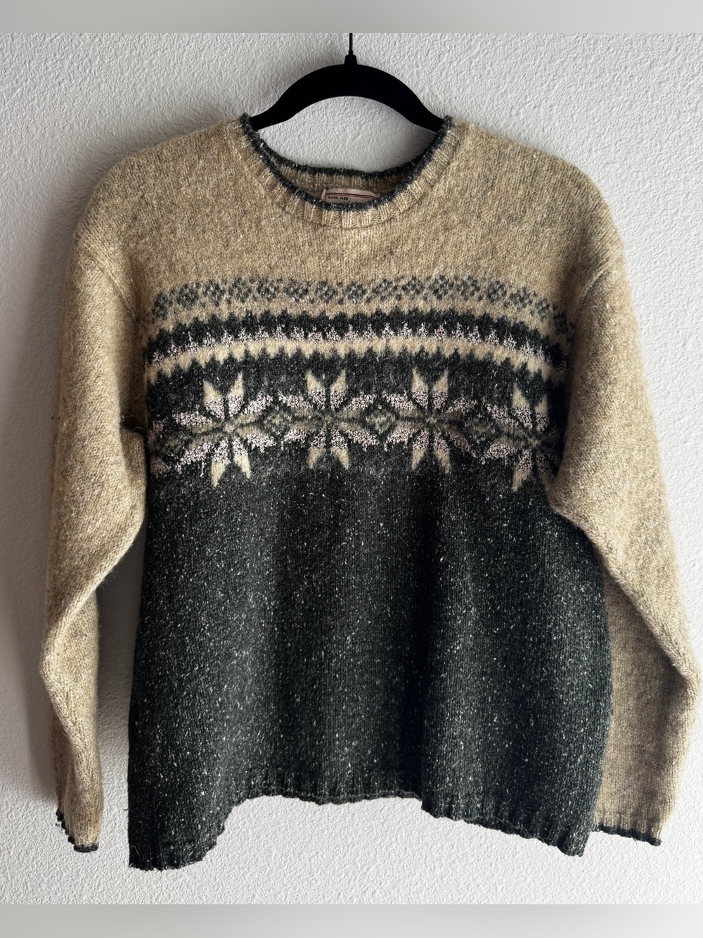 Vintage Woolrich Nordic Snowflake Sweater Wool Made in USA Size M